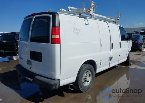 2007 Chevrolet Express Work Van z USA, uszkodzony, nr VIN 1GCGG256571252527